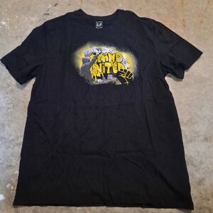 Gap graphic tshirt